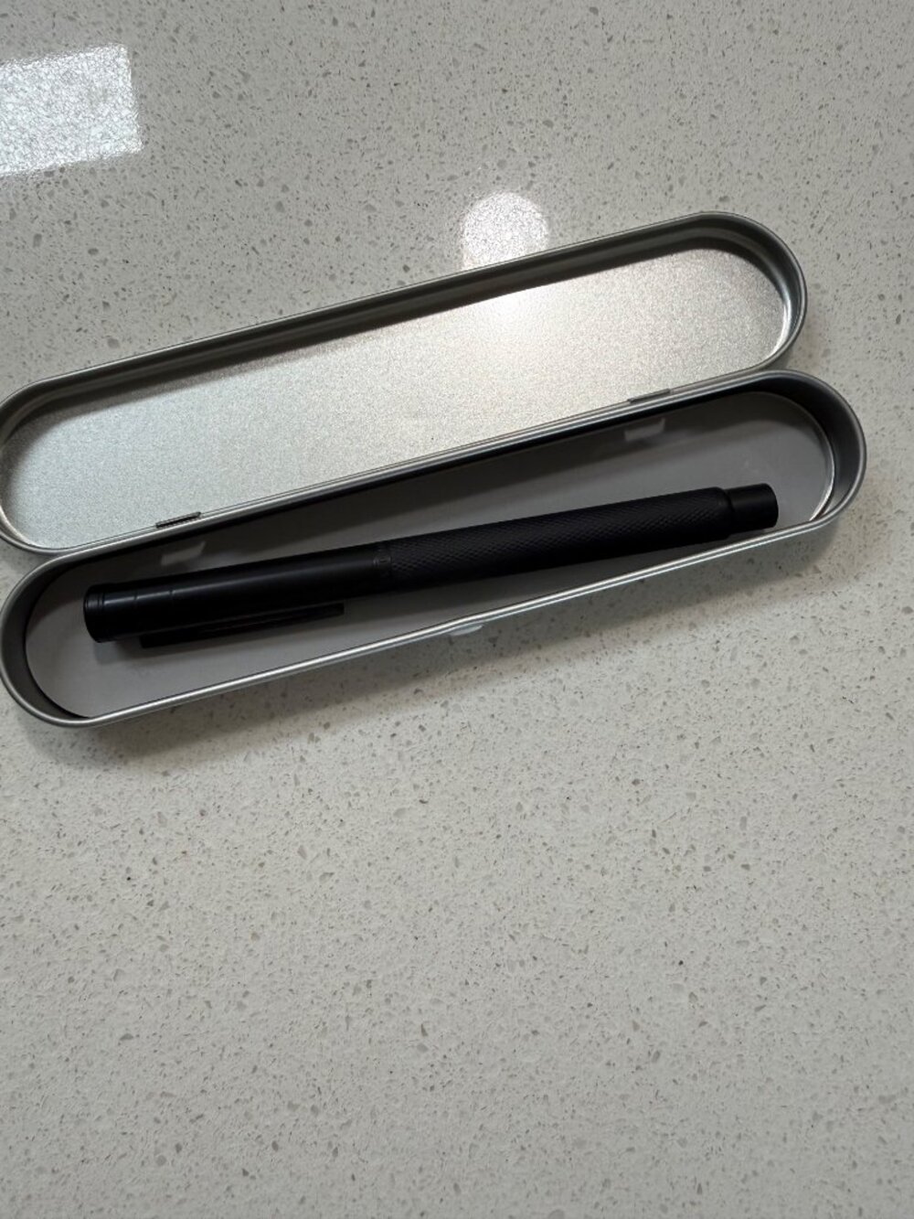 Black Metal Fountain Pen With Extra Fine Nib & Slim Protective Case